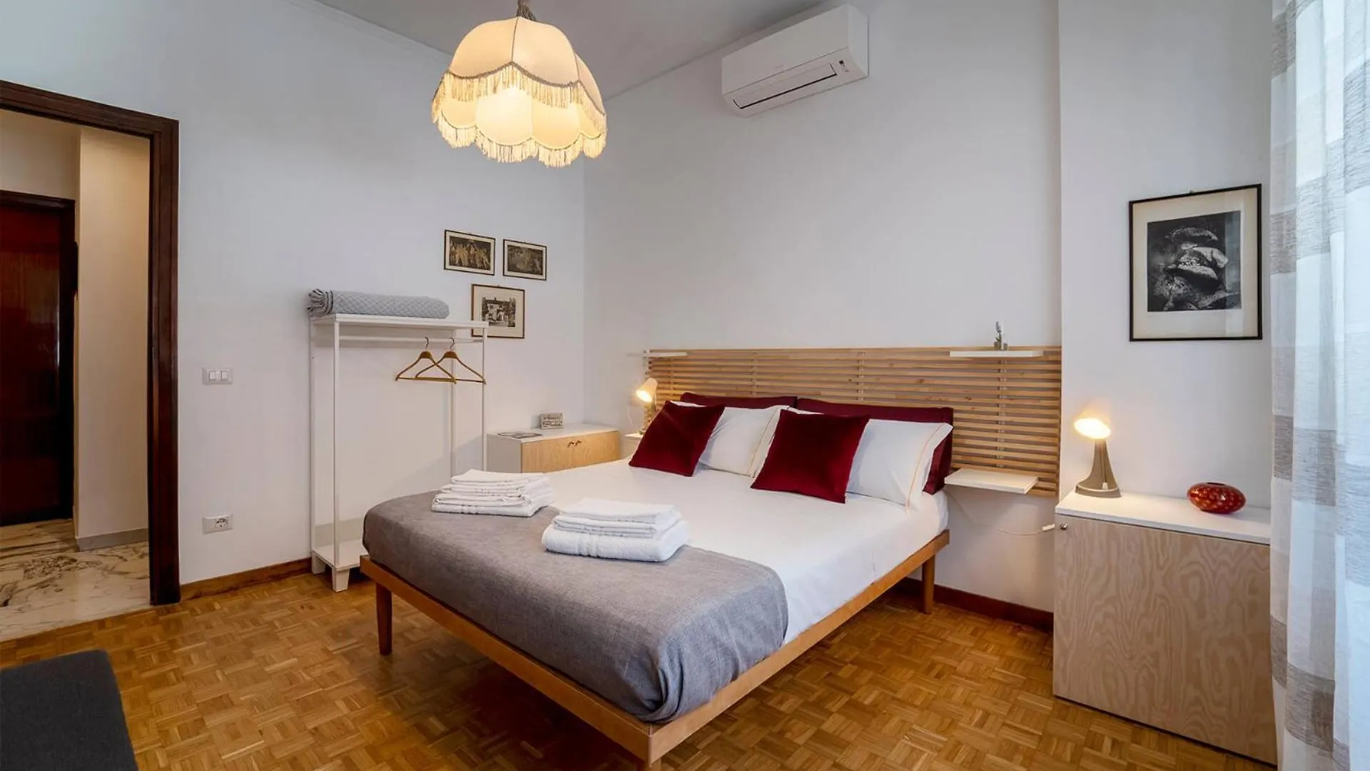 Casa Elena, 15 Minutes Walking Distance To St.Peter'S Church Rome 0*,  Italy