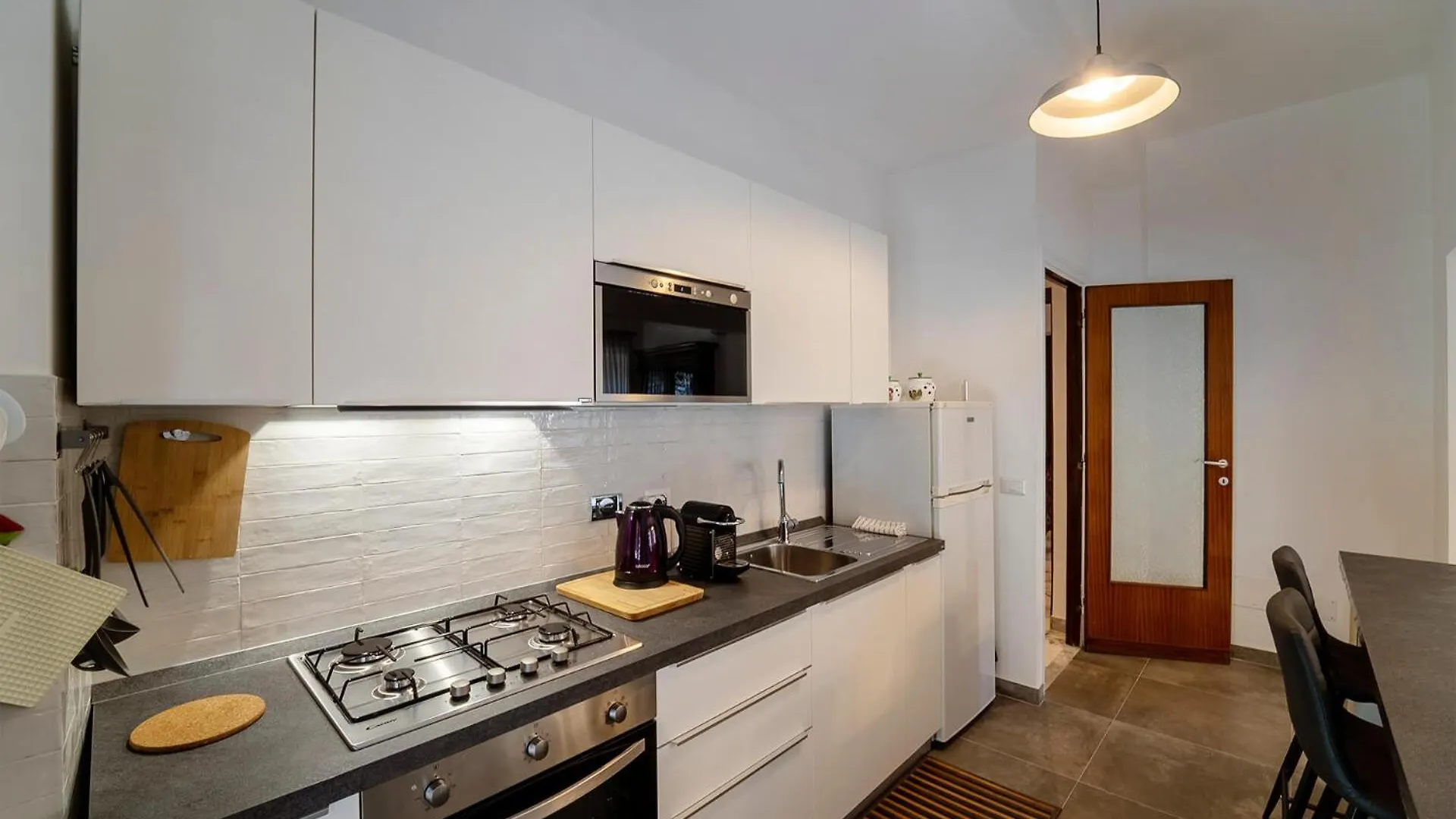 Casa Elena, 15 Minutes Walking Distance To St.Peter'S Church Rome